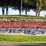 아파트 Flat In A With Private Garden